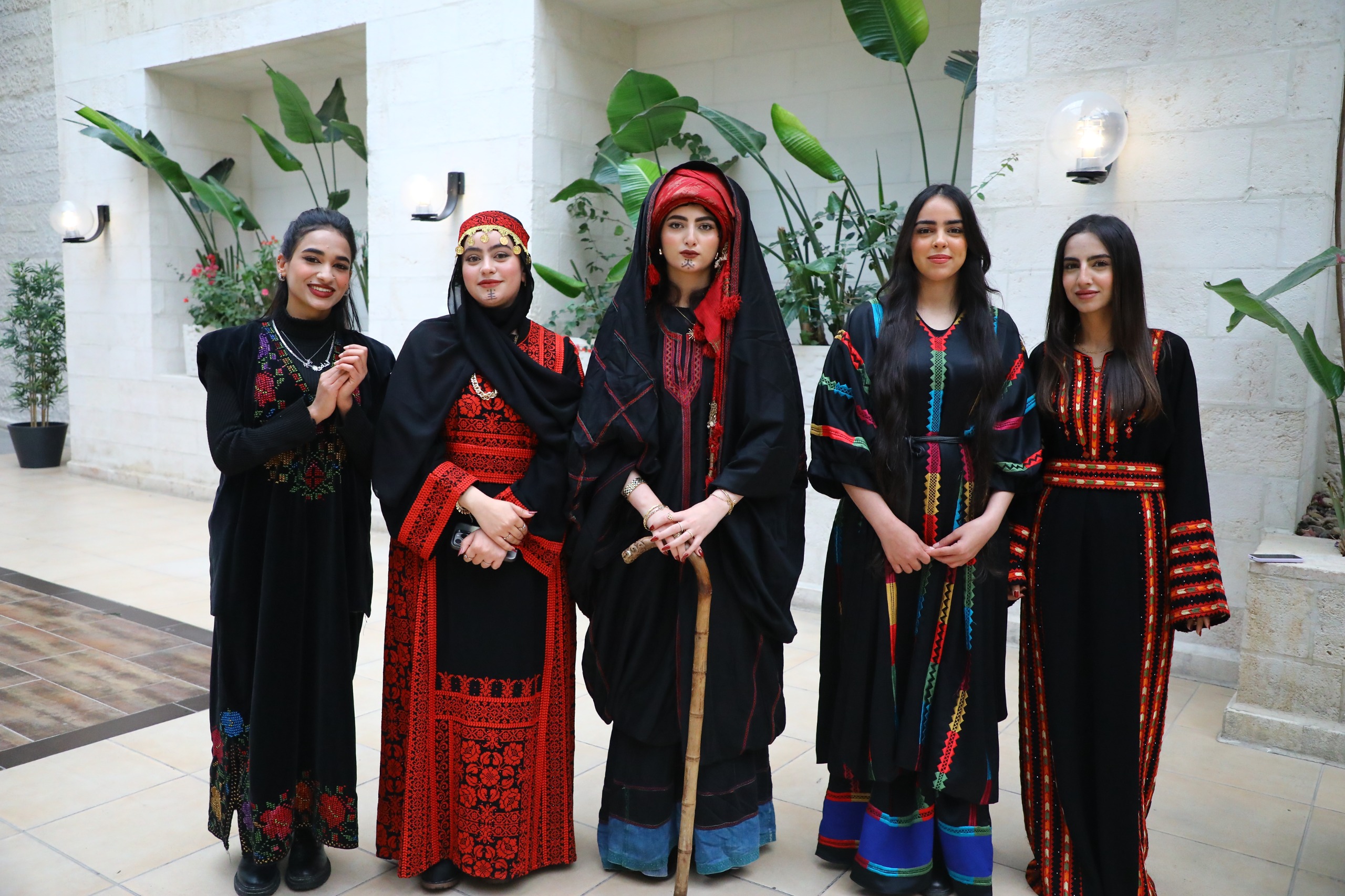 "الشرق الأوسط" تستهل احتفالاتها بمناسبة عيد ميلاد جلالة الملك 