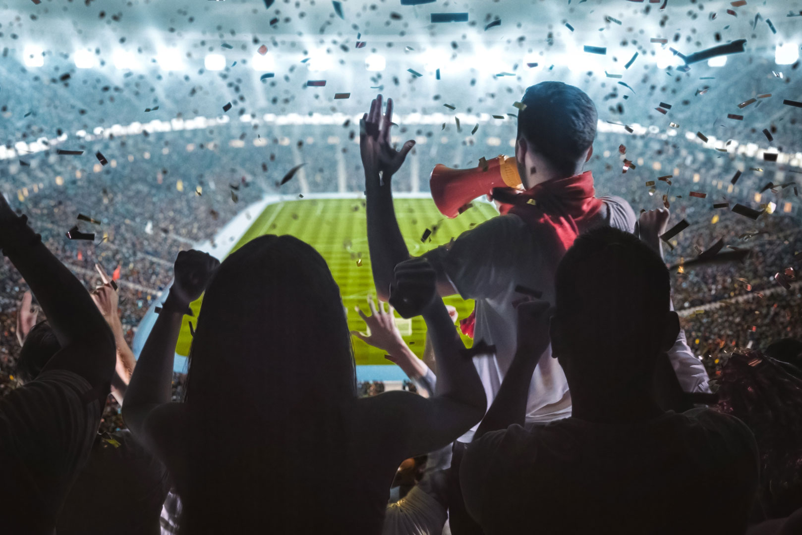 عودة الجماهير لمدرجات دوري المحترفين