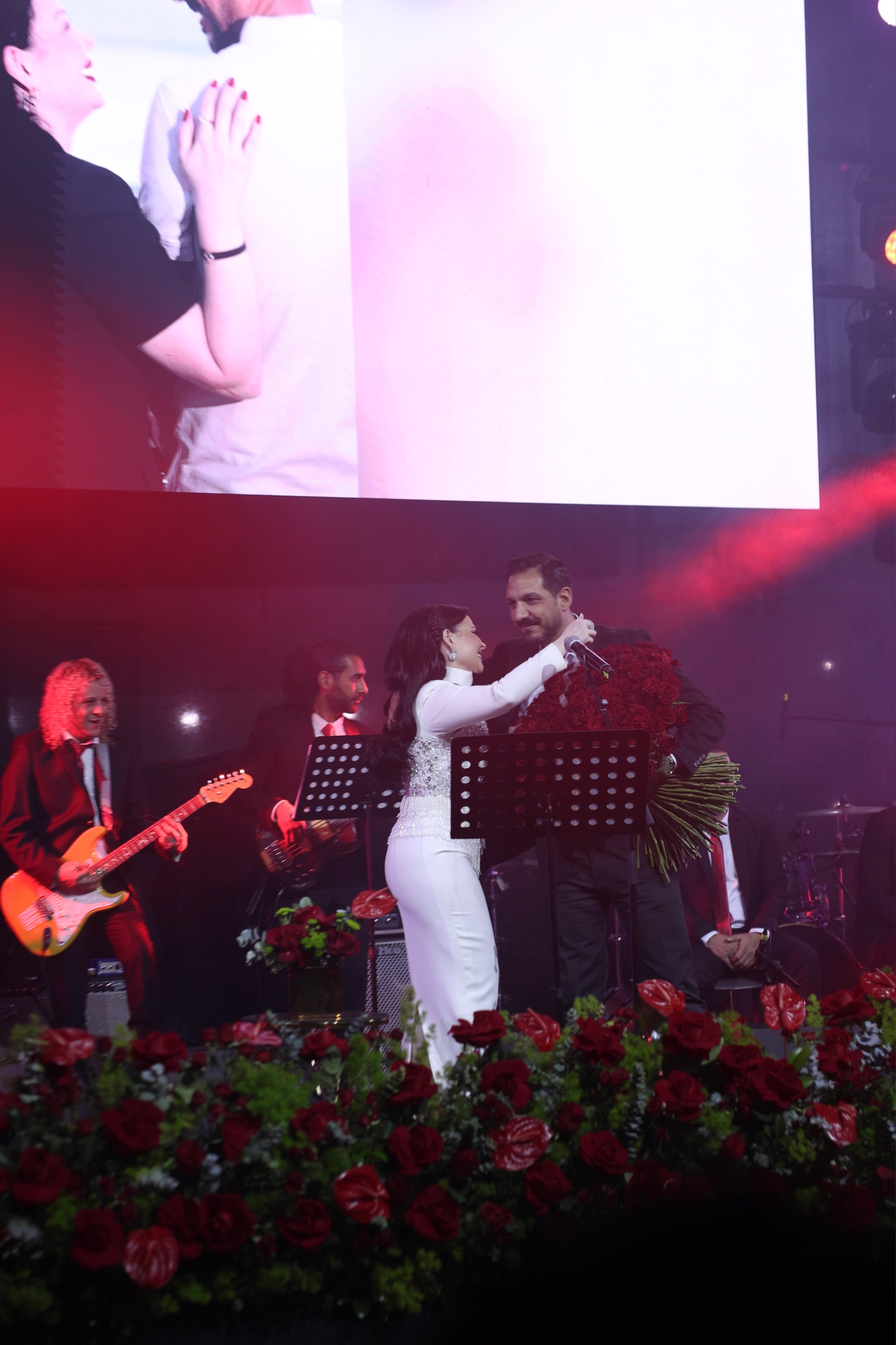 ديانا كرزون تخطف ترند عيد الحب وتسحر جمهورها