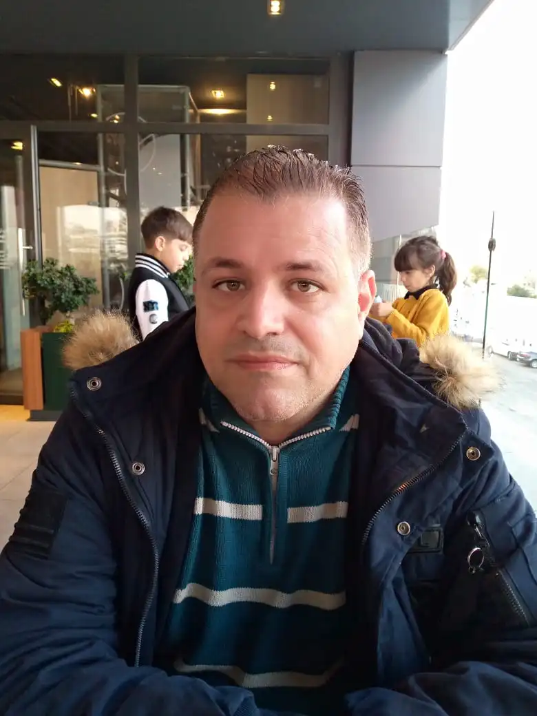 رسالة ضمنية خادعة