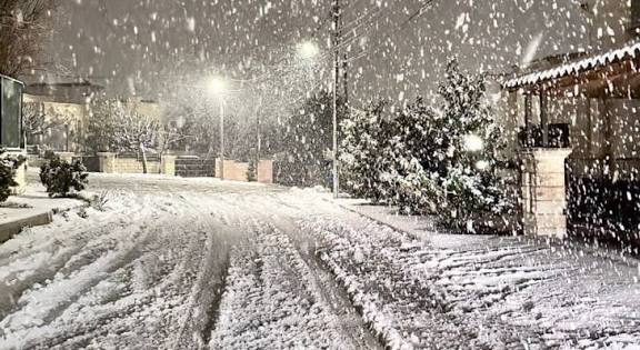 هل تتتساقط الثلوج يوم الثلاثاء القادم؟