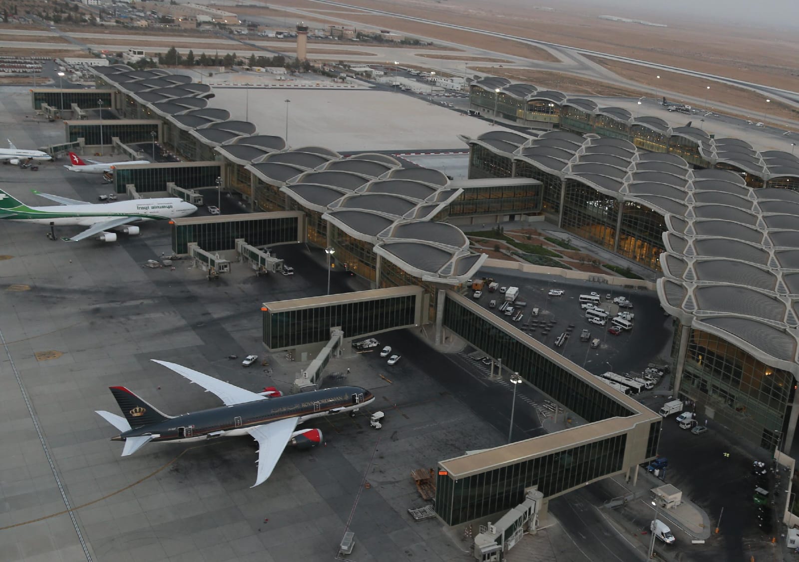 إغلاق الأجواء الأردنية 15 ساعة يوميًا