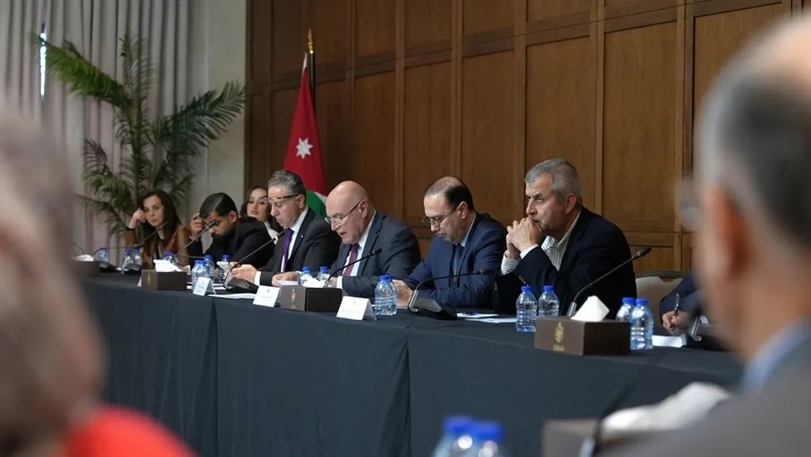 تفاصيل اللقاء الحكومي للتعامل مع تداعيات "حرب إيران" على الأسواق والطاقة