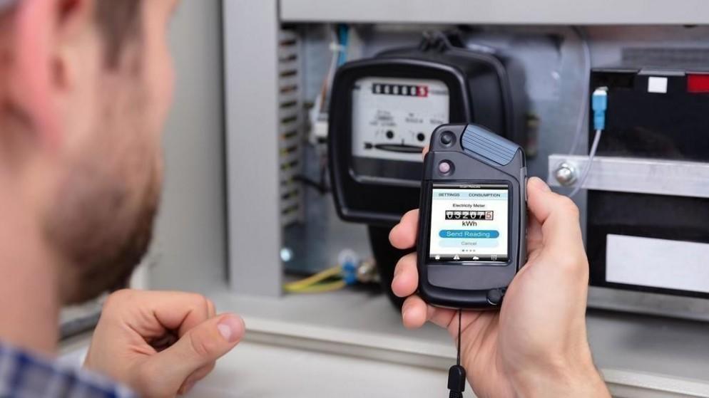 تطبيق ذكي يتيح للمشتركين متابعة استهلاك الكهرباء والفواتير آليًا